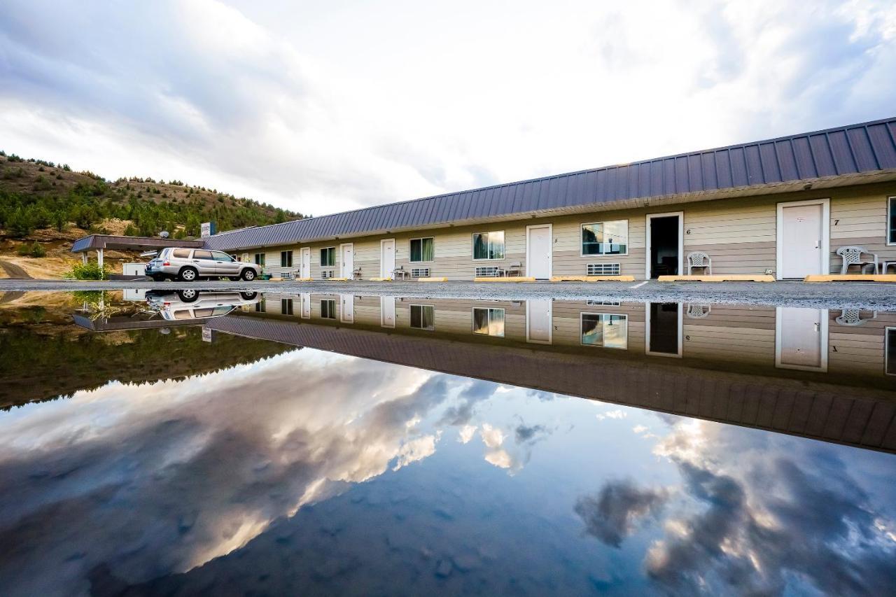 Oyo Riverside Inn John Day Or Eksteriør bilde