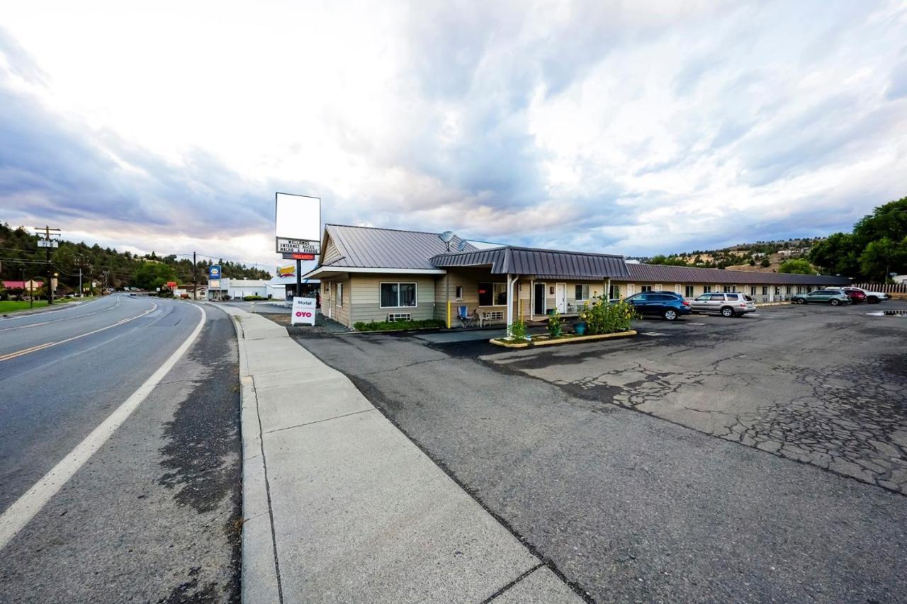 Oyo Riverside Inn John Day Or Eksteriør bilde